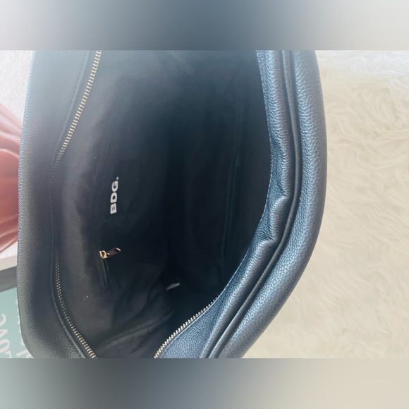 BDG leopard leather backpack - Picture 4 of 10